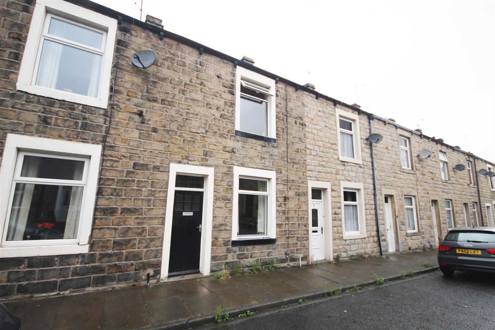 2 bedroom terraced house To Let in Earby - Main Image